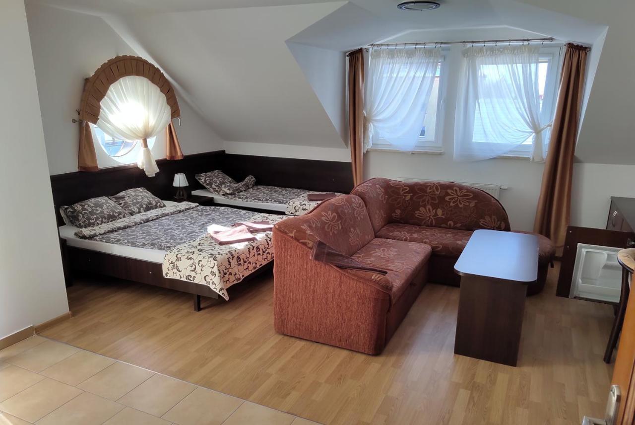 Willa Latarnik - Doskonala Lokalizacja, Blisko Atrakcji, 20Min Do Plazy Łeba Buitenkant foto